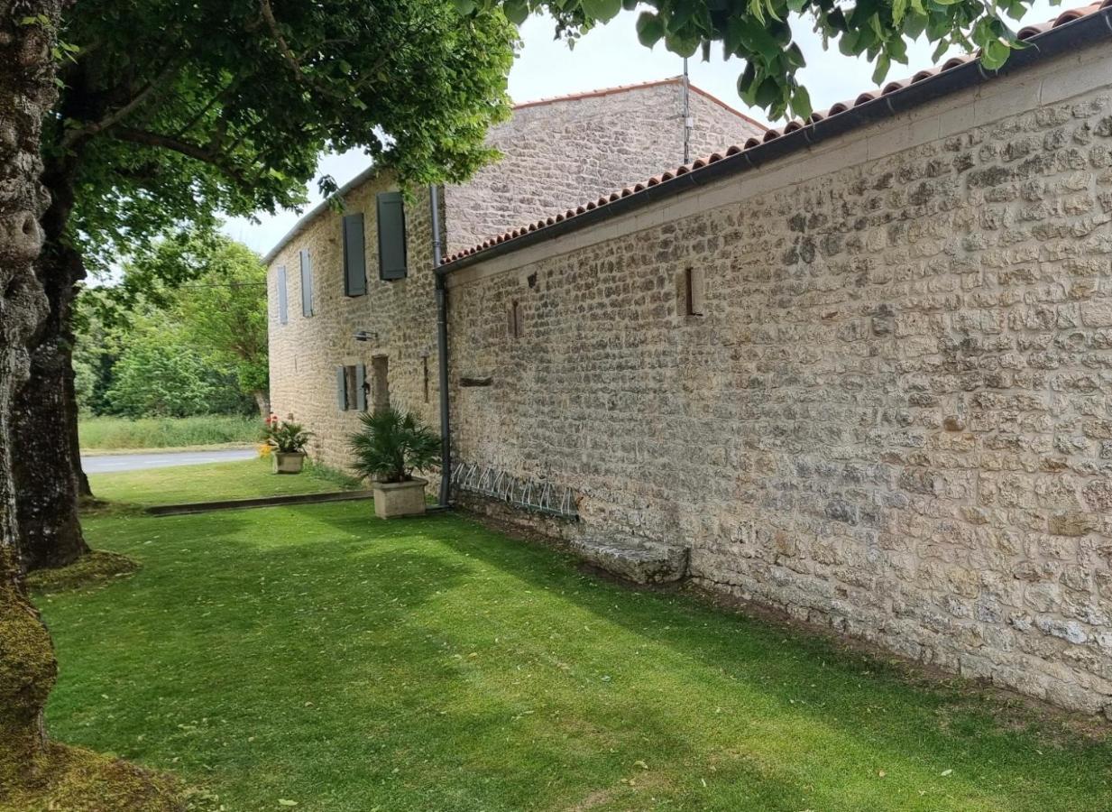 Le Chai & L'Ecurie - Gites De Charme Entre Plages Et Coeur De Village Dolus d'Oléron Exterior foto